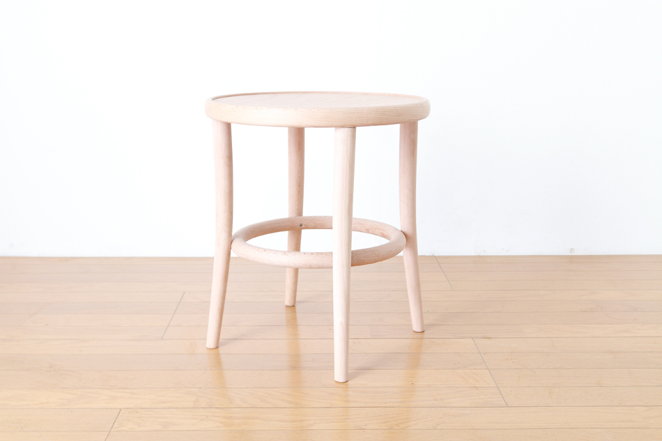 トンTON ベントウッドスツール No60 リングレッグRing leg/ソープ・フィニッシュ