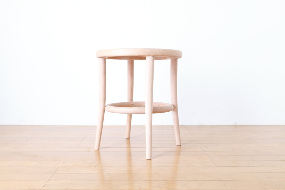 トンTON ベントウッドスツール No60 リングレッグRing leg/ソープ・フィニッシュ