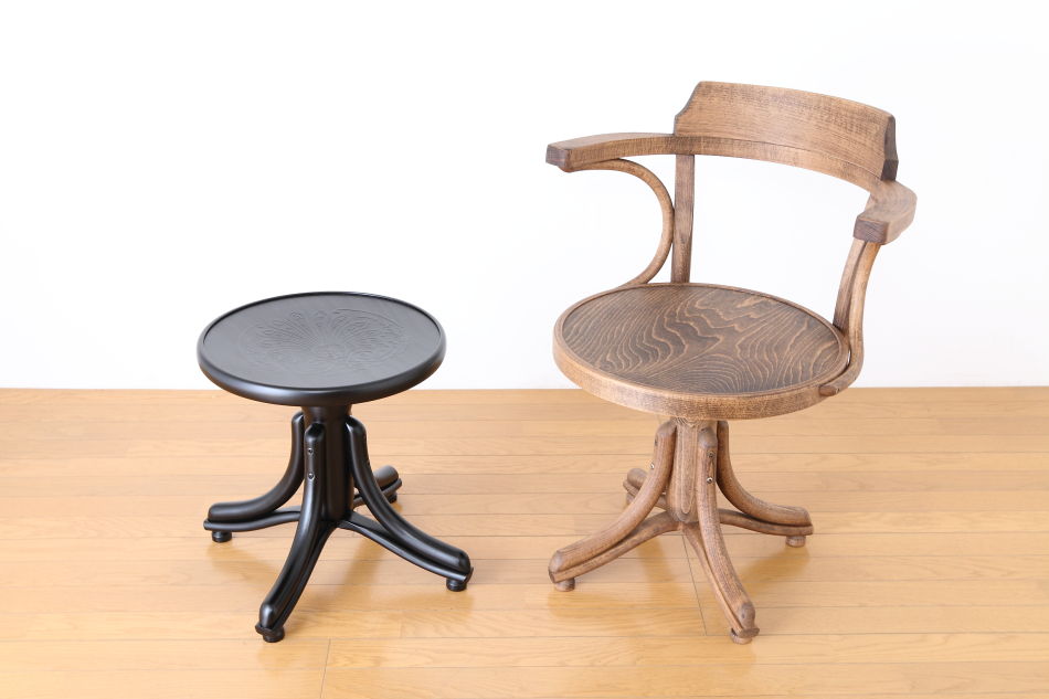 トンTON ベントウッドレボルビングスツールNo505ピアノPIANO/ダーク・ウェンジ