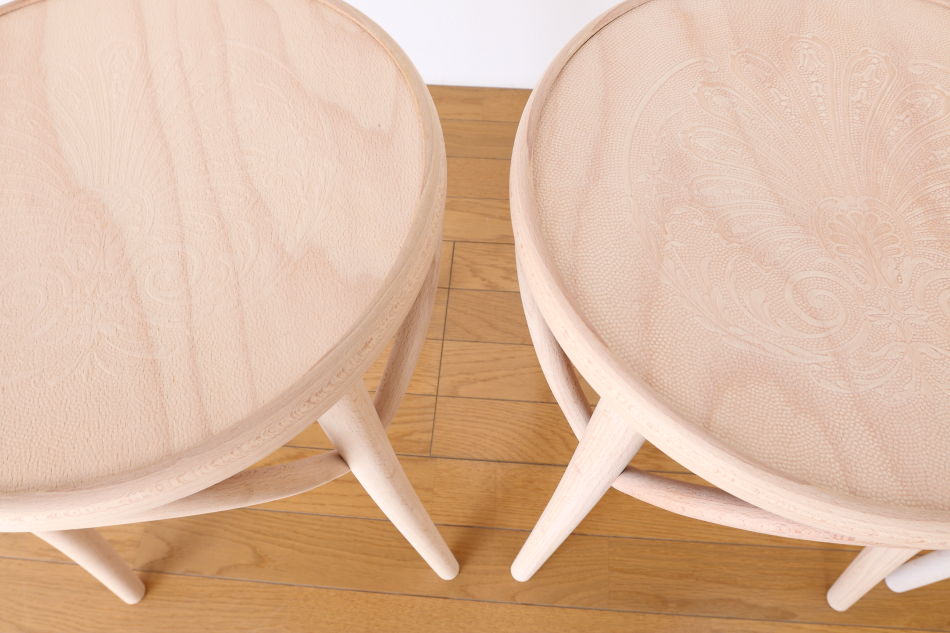 トンTON ベントウッドスツール No60 アーチレッグArch leg/クリアオイル・フィニッシュ