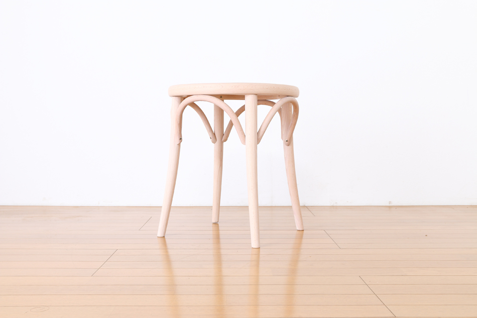 トンTON ベントウッドスツール No60 アーチレッグArch leg/クリアオイル・フィニッシュ