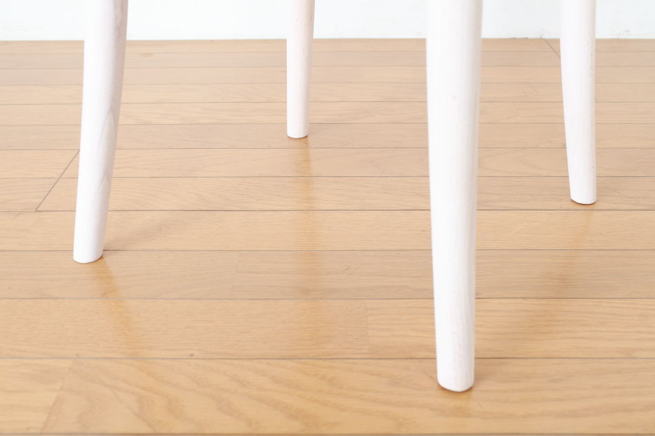 トンTON ベントウッドスツールNo60 アーチレッグArch leg/ホワイトオイル・フィニッシュ