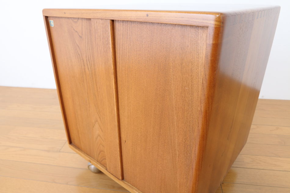 アーコールERCOL No410 ウィンザーエルム サイドチェスト / ブルーラベル