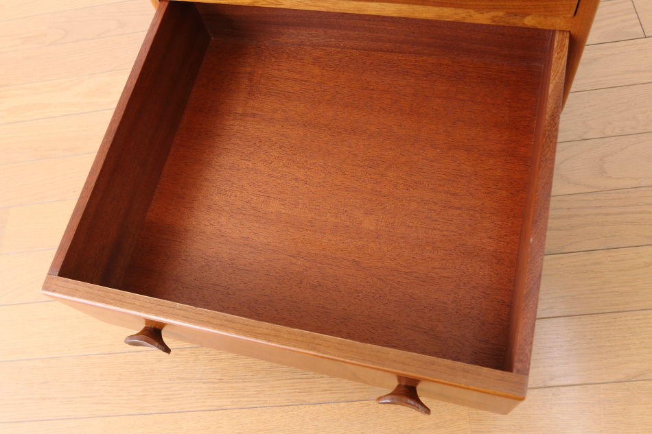 アーコールERCOL No410 ウィンザーエルム サイドチェスト / ブルーラベル