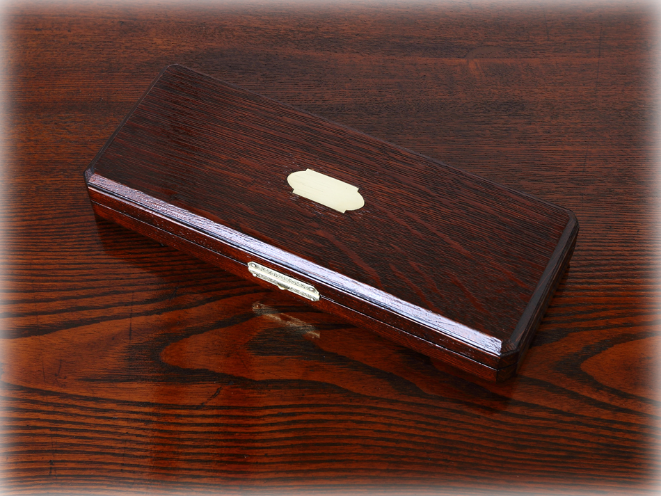 【更新中】クオリティオーク&ソリッドブラスプラーク ディードボックス