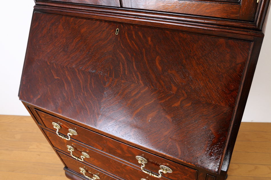 クイーンアンスタイル イングランドオーク ドームトップビューローブックケース