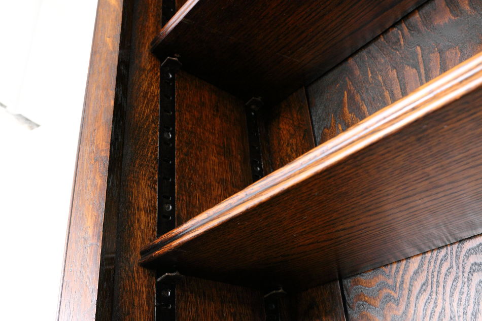 クイーンアンスタイル イングランドオーク ドームトップビューローブックケース