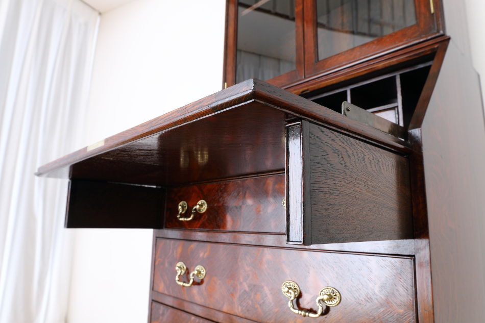 クイーンアンスタイル イングランドオーク ドームトップビューローブックケース