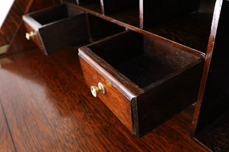 クイーンアンスタイル イングランドオーク ドームトップビューローブックケース