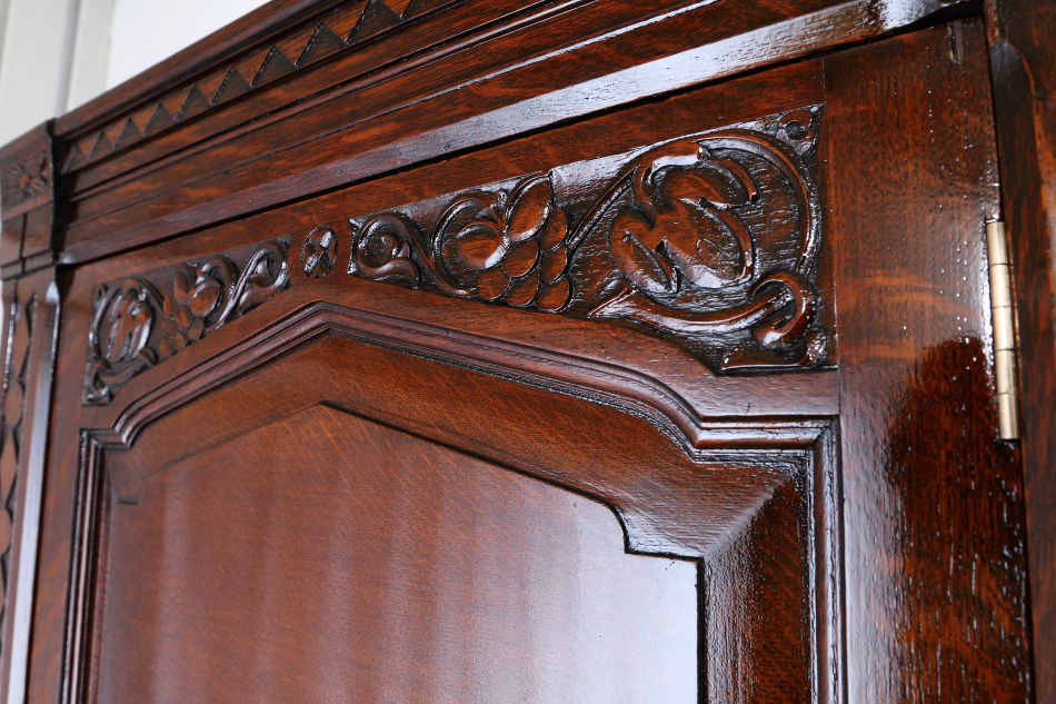 アールデコ チューダースタイル イングランドオーク スモールワードローブ