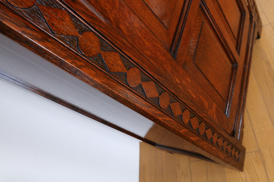 アールデコ チューダースタイル イングランドオーク スモールワードローブ