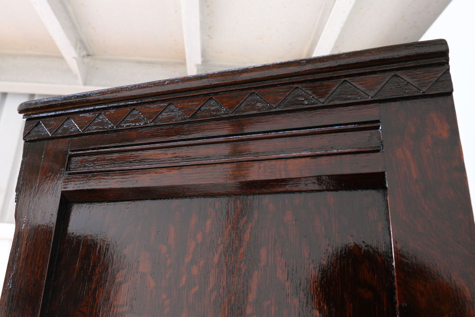 アールデコ チューダースタイル イングランドオーク スモールワードローブ