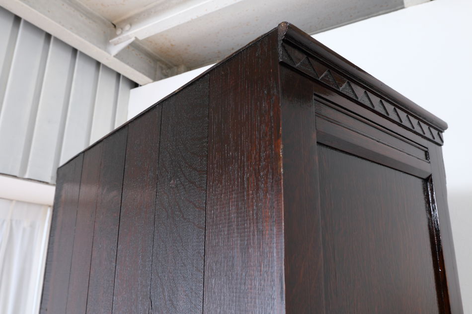 アールデコ チューダースタイル イングランドオーク スモールワードローブ