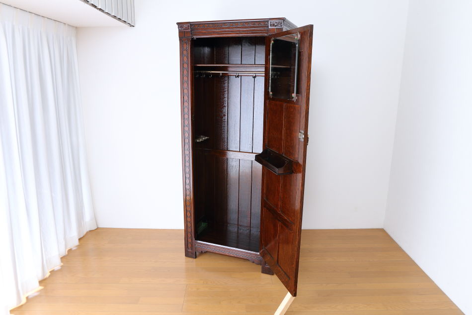 アールデコ チューダースタイル イングランドオーク スモールワードローブ