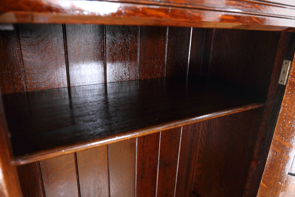 アールデコ チューダースタイル イングランドオーク スモールワードローブ