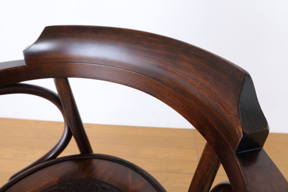 ファーメグFAMEG ベントウッドアームチェア No6003 / ウレタン・アンティーク