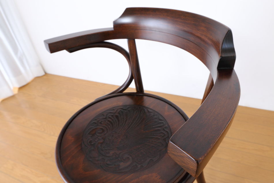 ファーメグFAMEG ベントウッドアームチェア No6003 / ウレタン・アンティーク