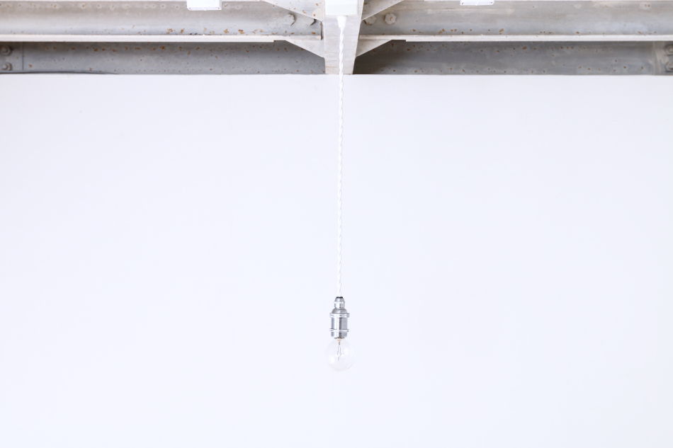 ブリティッシュ・トラディショナル アルミヘアラインシルバー E17コードペンダントランプ