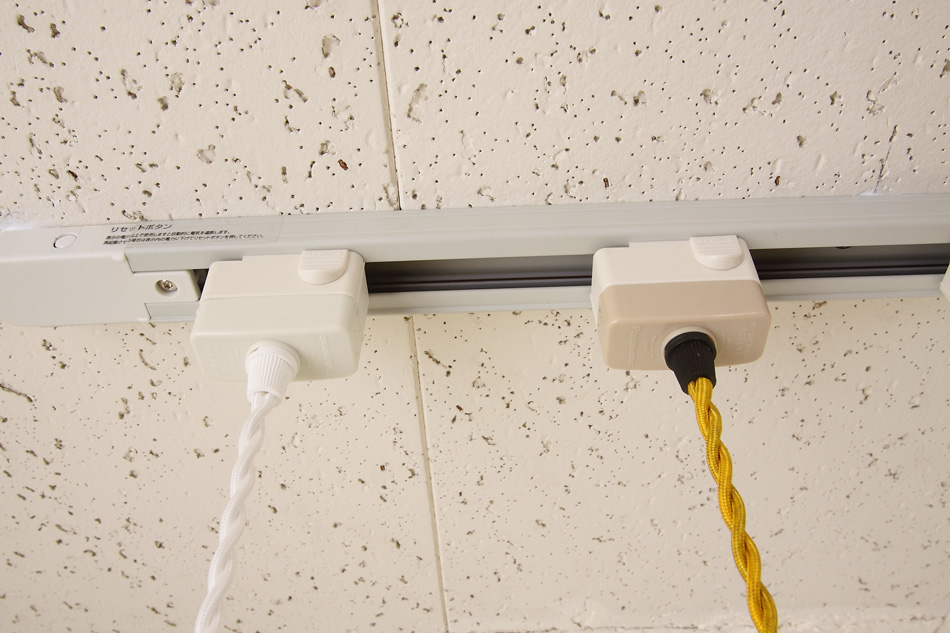 ブリティッシュ・トラディショナル アルミヘアラインシルバー E17コードペンダントランプ