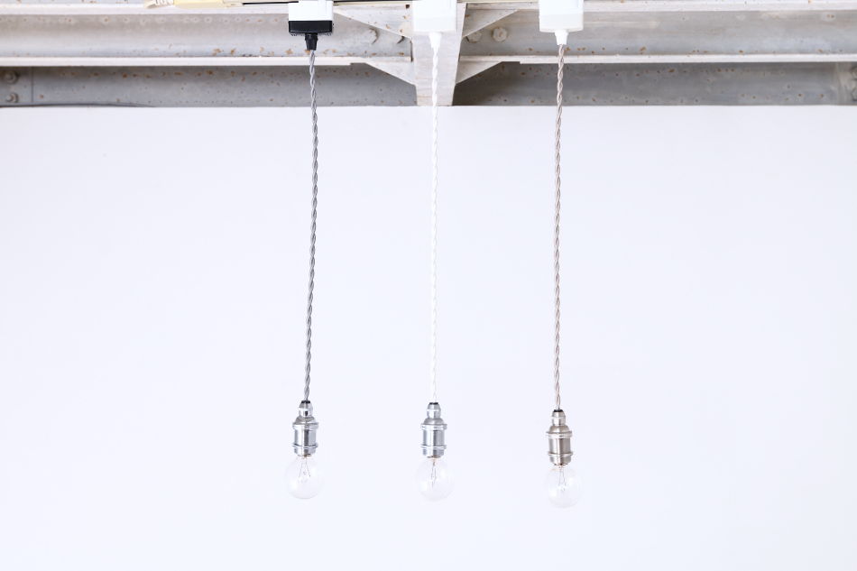 ブリティッシュ・トラディショナル アルミヘアラインシルバー E17コードペンダントランプ