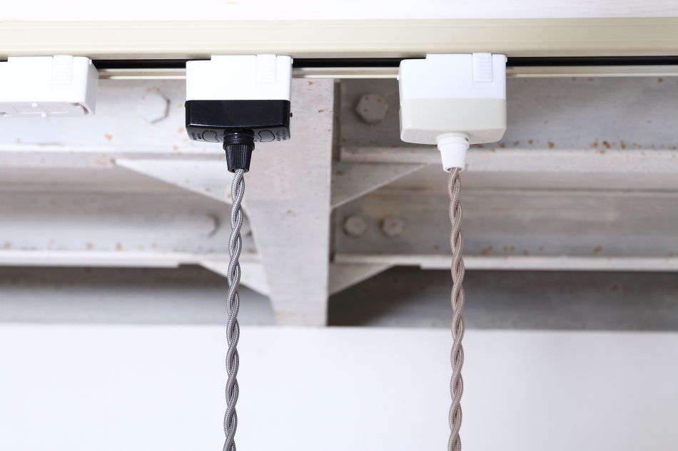 ブリティッシュ・トラディショナル アルミヘアラインシルバー E17コードペンダントランプ