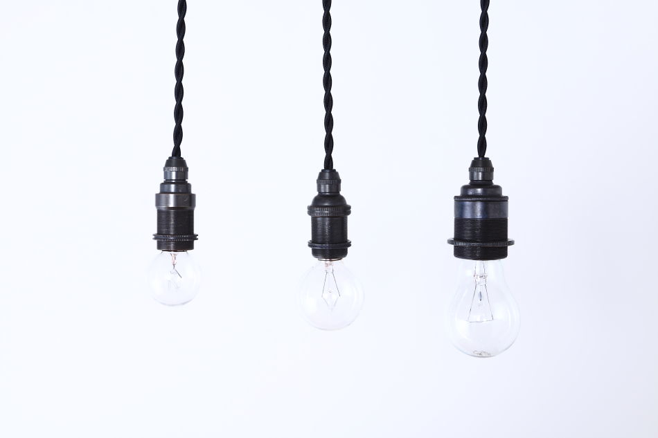 ブリティッシュ・トラディショナル アルミヘアラインシルバー E17コードペンダントランプ