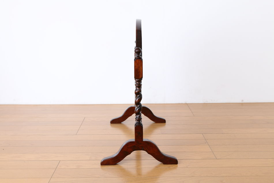 ヴィクトリアンスタイル ツイスト テーブルトップ スタンドミラー