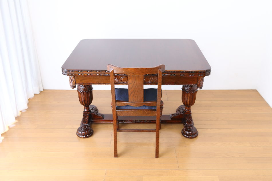 スーパークオリティフローラル&バルボス チューダーオーク ダイニング5点セット