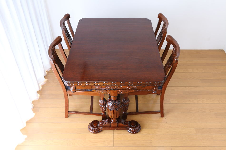 スーパークオリティフローラル&バルボス チューダーオーク ダイニング5点セット