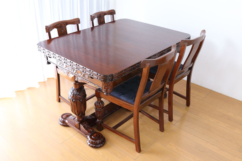 スーパークオリティフローラル&バルボス チューダーオーク ダイニング5点セット