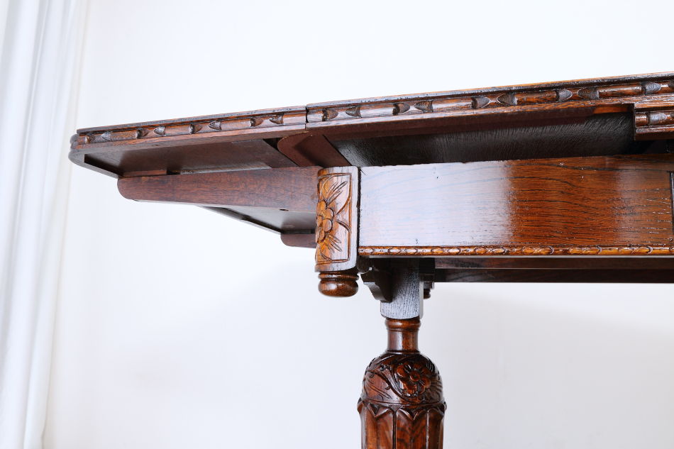 スーパークオリティ フローラル&バルボス チューダーオーク ドローリーフダイニングテーブル