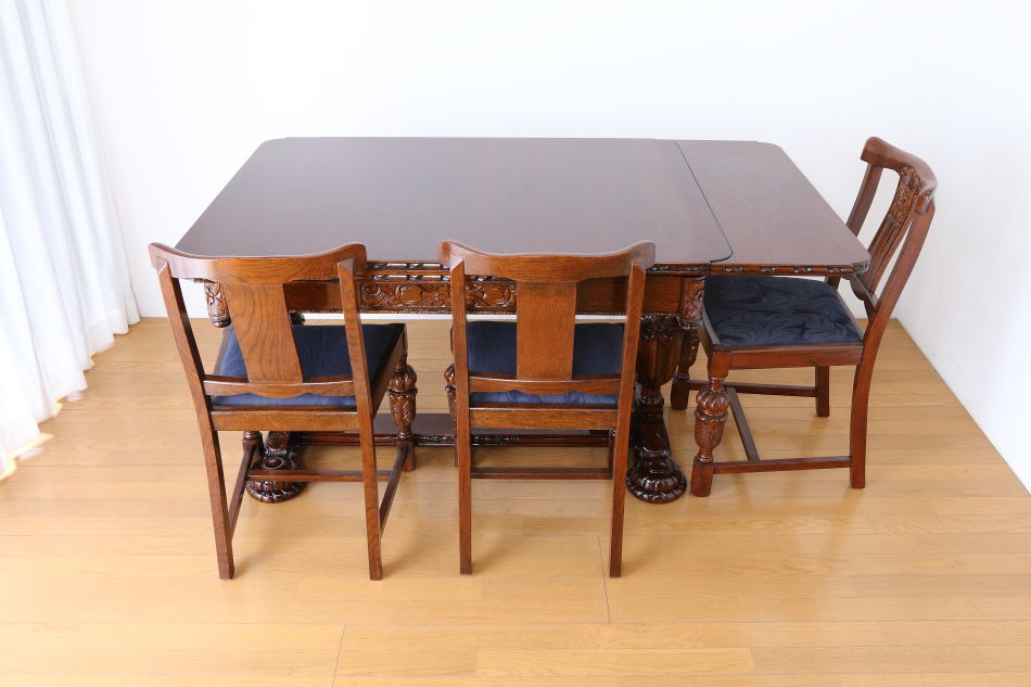 スーパークオリティ フローラル&バルボス チューダーオーク ドローリーフダイニングテーブル