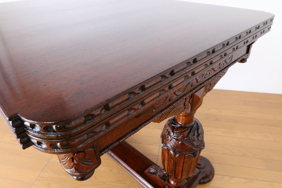 スーパークオリティ フローラル&バルボス チューダーオーク ドローリーフダイニングテーブル