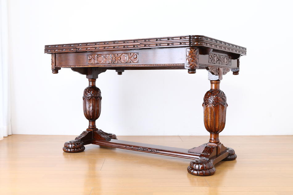 スーパークオリティ フローラル&バルボス チューダーオーク ドローリーフダイニングテーブル