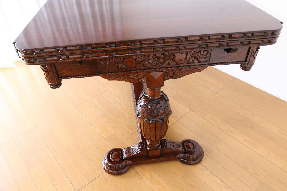 スーパークオリティ フローラル&バルボス チューダーオーク ドローリーフダイニングテーブル