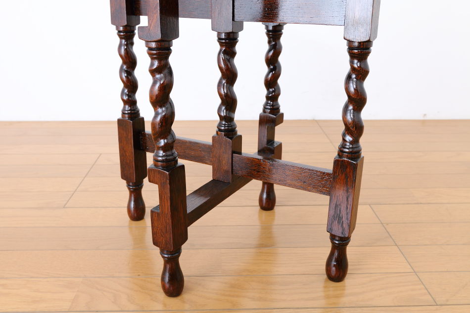 ジャコビアンオーク ツイスト フォールディングテーブル