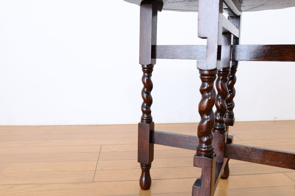 ジャコビアンオーク ツイスト フォールディングテーブル