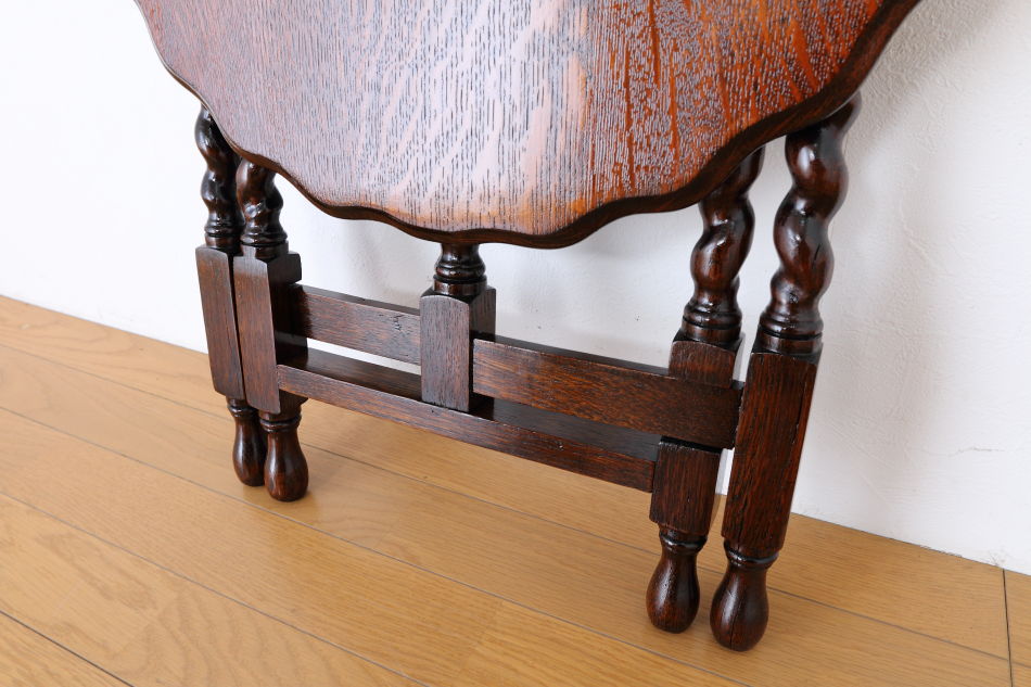 ジャコビアンオーク ツイスト フォールディングテーブル