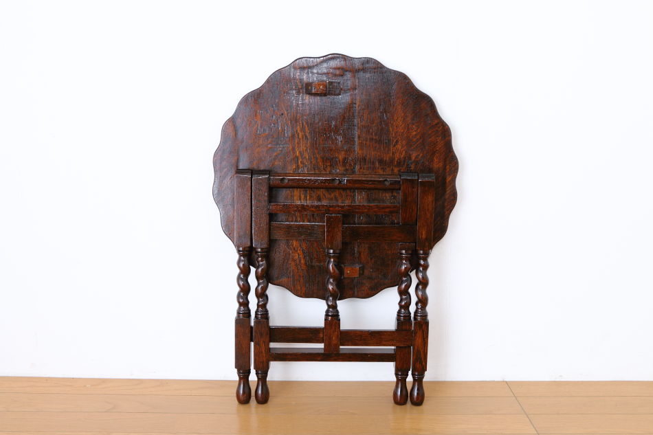 ジャコビアンオーク ツイスト フォールディングテーブル