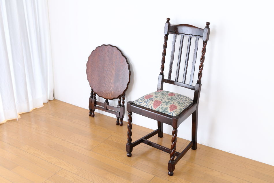 ジャコビアンオーク ツイスト フォールディングテーブル