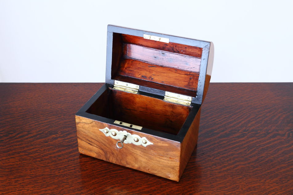アーリーヴィクトリアン ブラス&バールウォルナット ジュエリーボックス