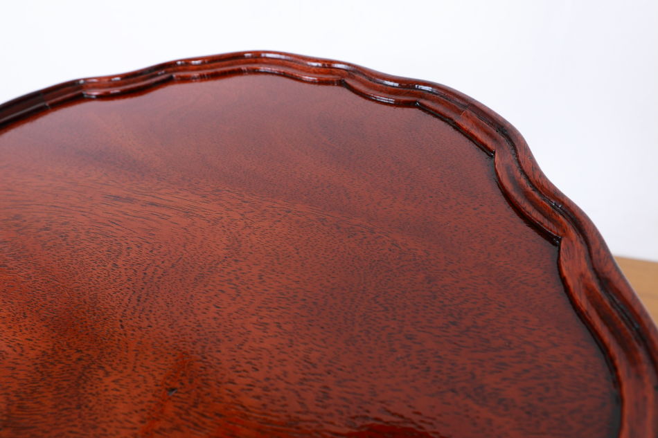 ヴィクトリアンスタイル マホガニー トライポッド スモールワインテーブル