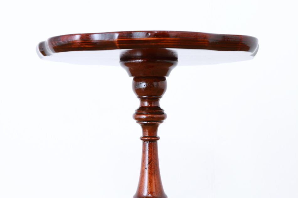 ヴィクトリアンスタイル マホガニー トライポッド スモールワインテーブル
