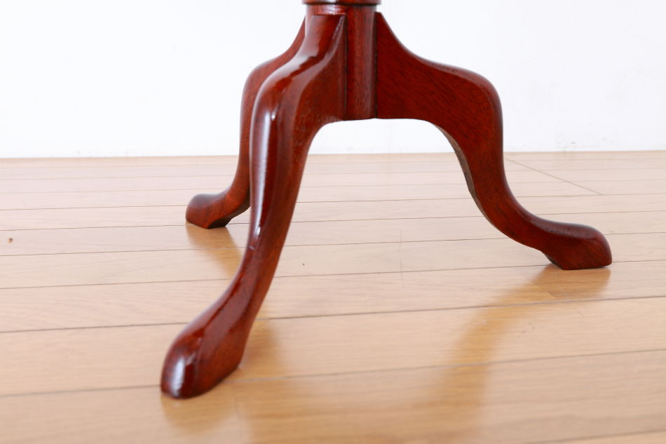 ヴィクトリアンスタイル マホガニー トライポッド スモールワインテーブル