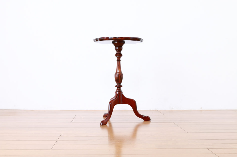 ヴィクトリアンスタイル マホガニー トライポッド スモールワインテーブル
