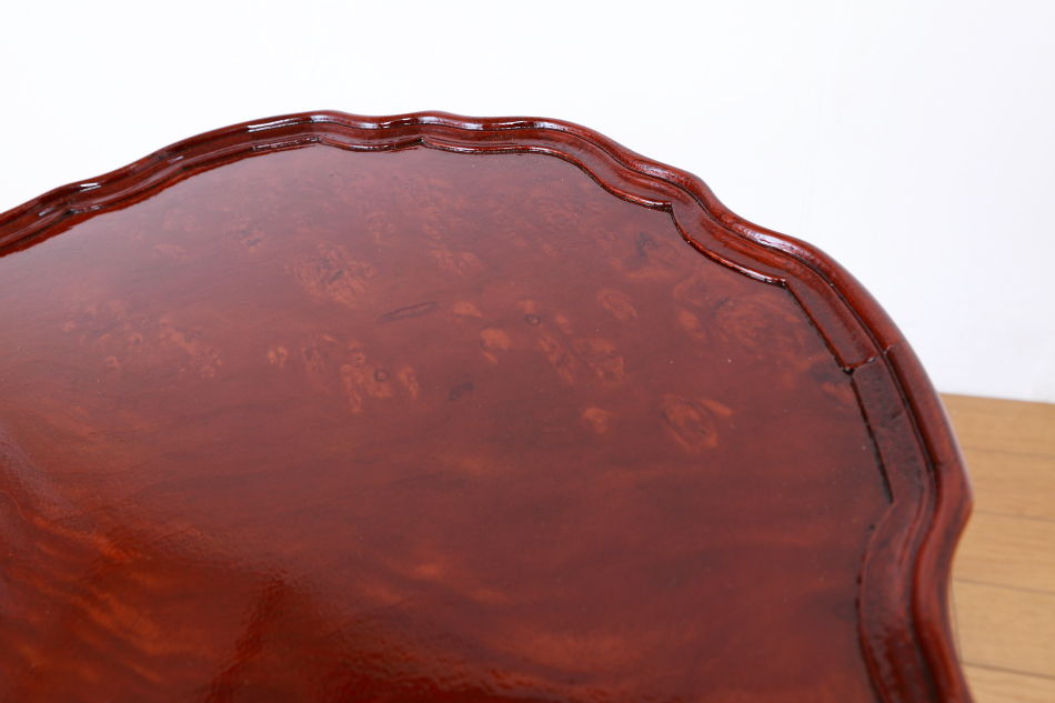 ヴィクトリアンスタイル バールウォルナット トライポッドワインテーブル