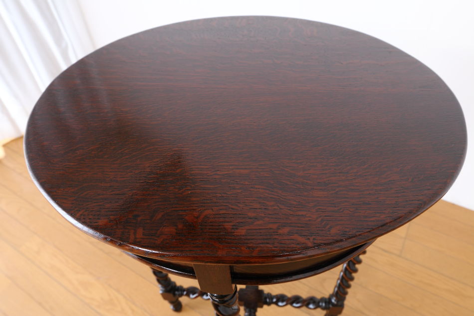 カービングストレッチャー ツイスト オケージョナルテーブル