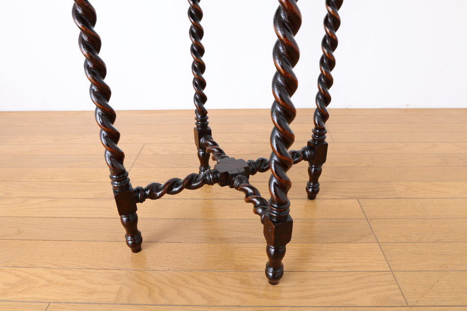 カービングストレッチャー ツイスト オケージョナルテーブル