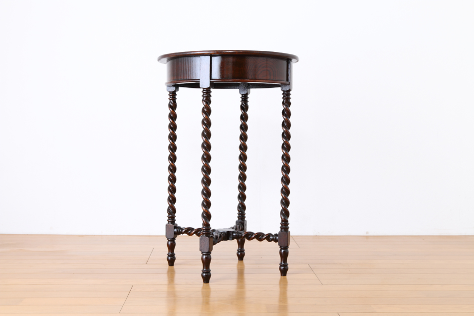 カービングストレッチャー ツイスト オケージョナルテーブル