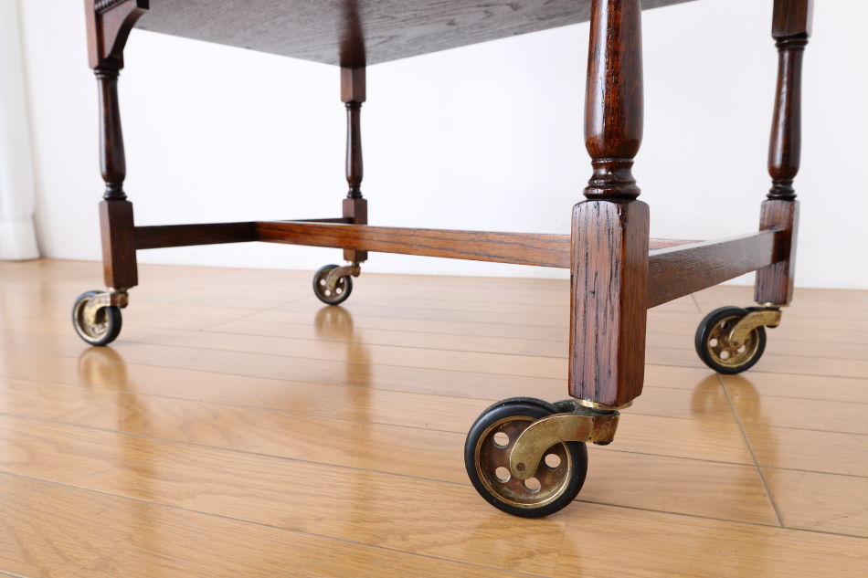 ジャコビアンオーク ツイスト ティーカート/トロリー